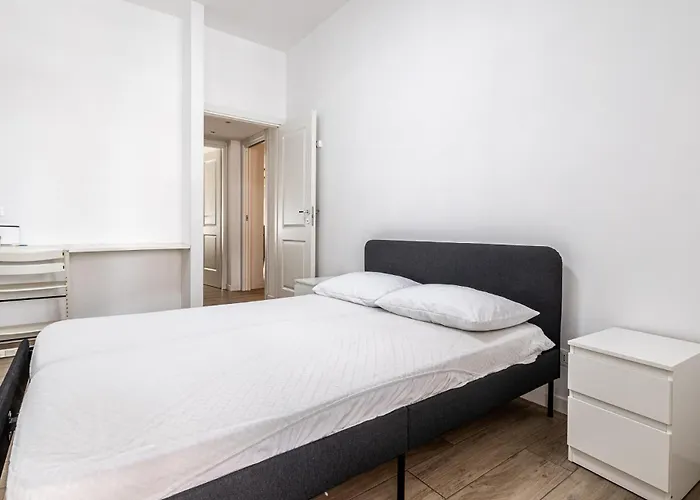 Relax & Comfort In Lucio Sestio Roma