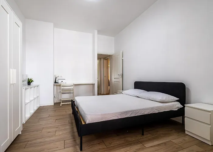 Relax & Comfort In Lucio Sestio Apartamento